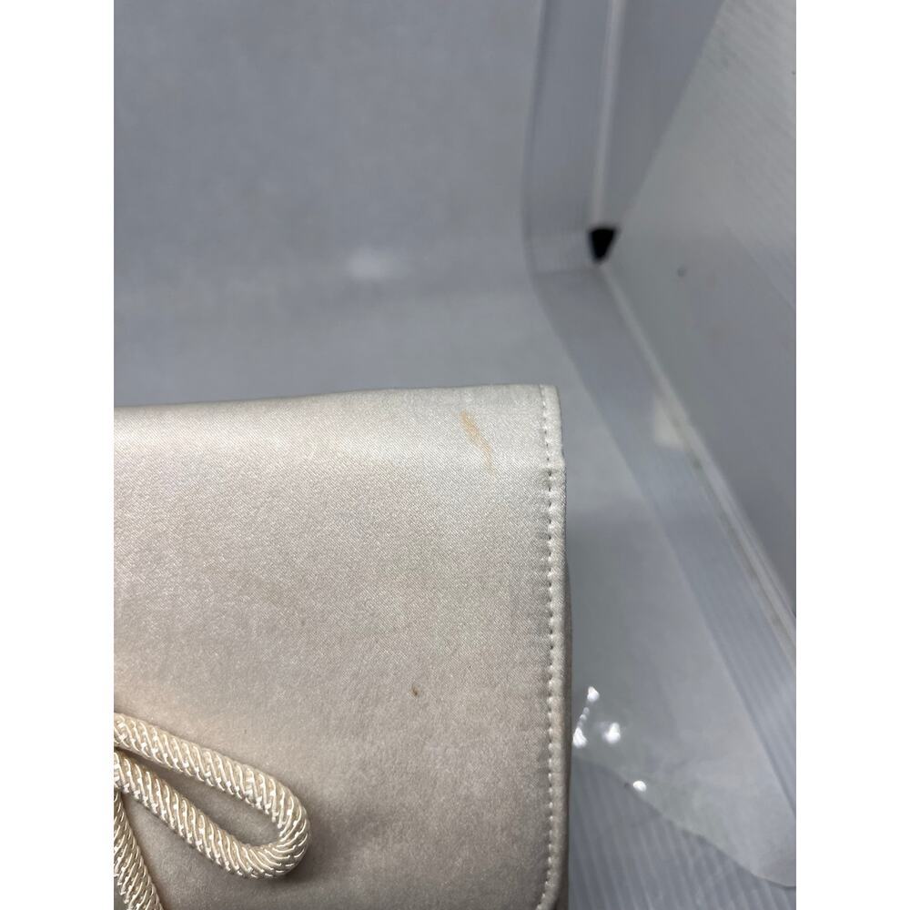 Vintage Silvery White Susan Gail Evening Bag - Picture 8 of 8